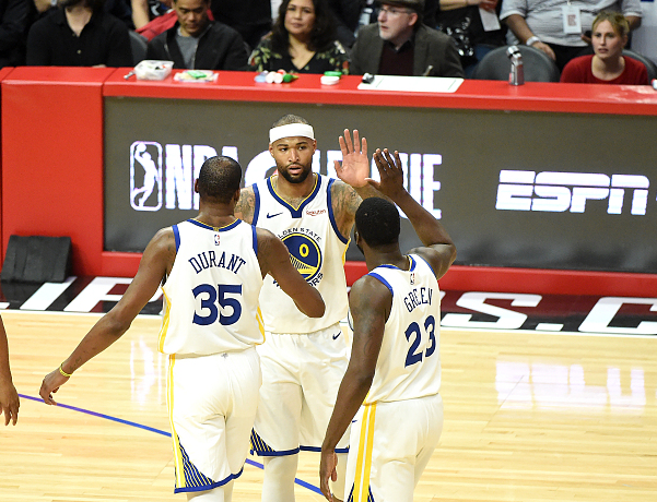 清晨体能课后，亚特兰大门线救险备战德国杯，球迷炸锅，数据趋势出现新变化(兰斯01寻找光明完整版)-欧博体育